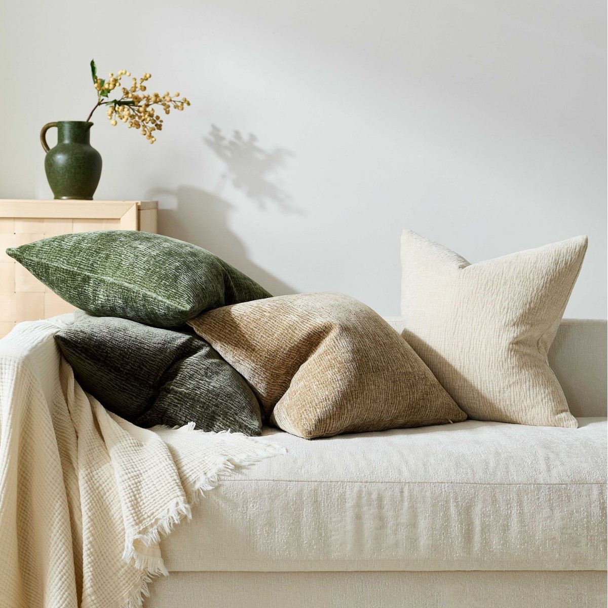 Textured Pleated Chenille Thro – обзор и цена Textured Throw Natural
