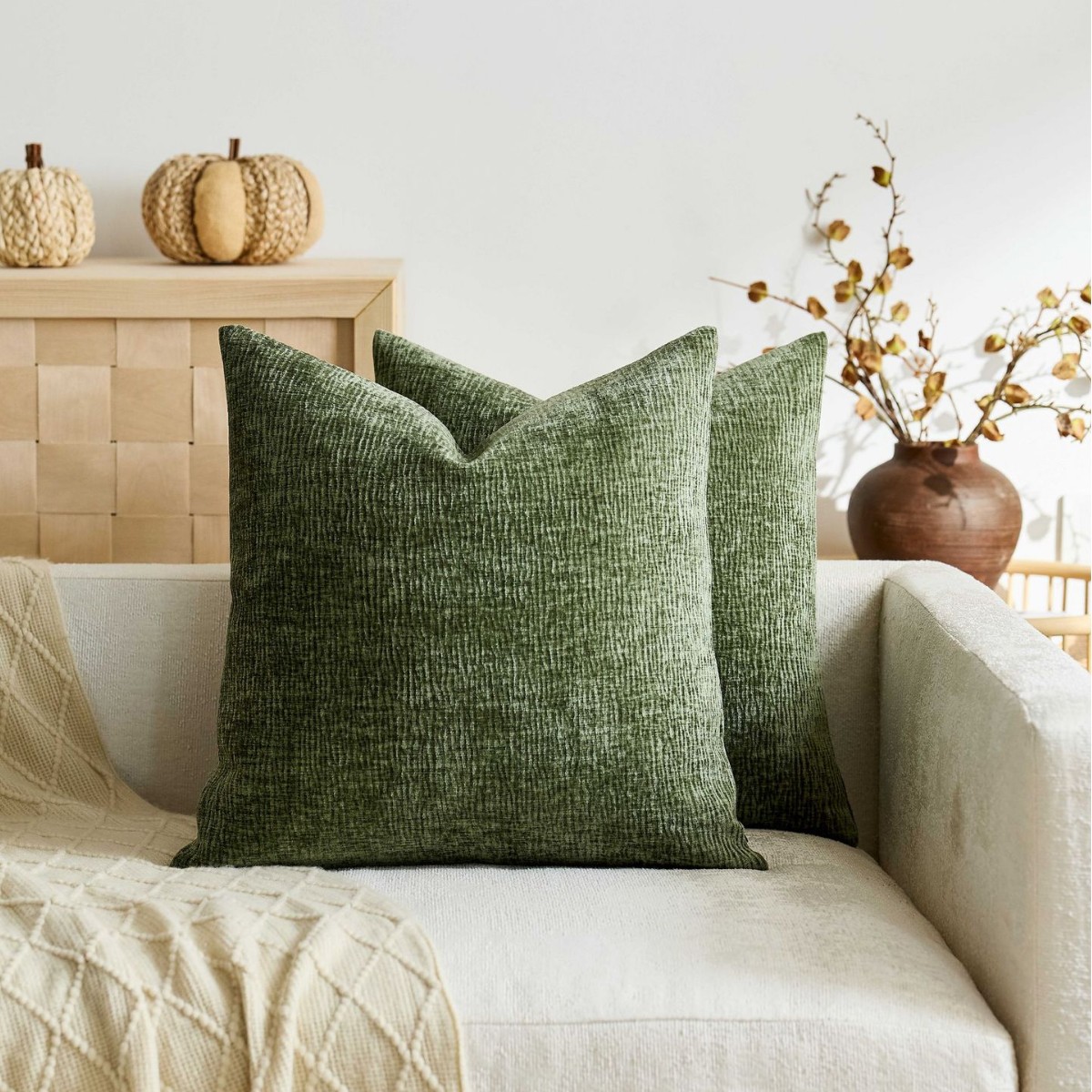 Textured Pleated Chenille Thro – обзор и цена Textured Throw Natural